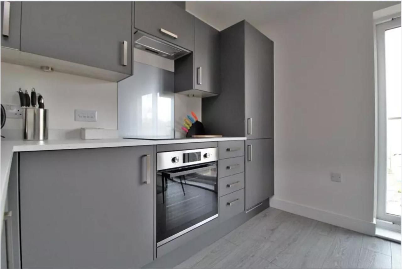 2 Bedroom City Centre Apartment In Hemel Hempstead Extérieur photo