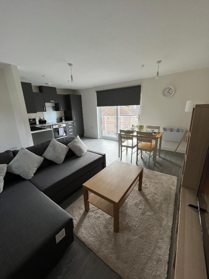 2 Bedroom City Centre Apartment In Hemel Hempstead Extérieur photo